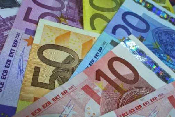 Μὲ ΜΟΛΙΣ τέσσερα ὀνόματα, ἀπὸ τὴν λίστα Λαγκάρτ, μαζεύουν ΔΥΟ δισεκατομμύρια!7