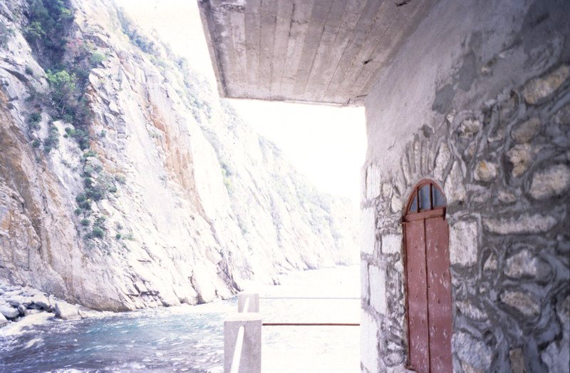 Πολιτισμός, ἡ βαρειὰ βιομηχανία τοῦ Ἔθνους...4