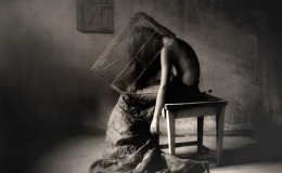 Πέρα ἀπὸ τὰ (δικά μας) ὅρια…