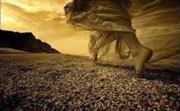 Ἄς ξεκινήσουμε ἀπὸ τὰ μικρὰ γιὰ νὰ φθάσουμε στὰ μεγάλα…