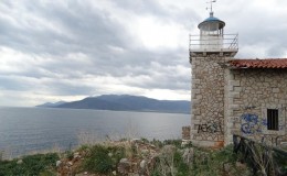 Μὲ ἀλήθειες καὶ μὲ καθαρὴ ματιά…