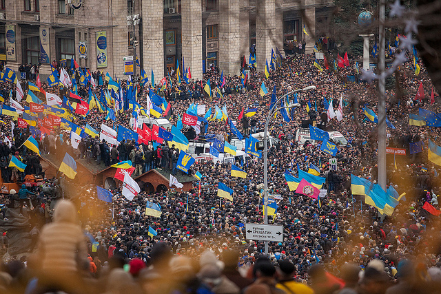 Δοκιμασμένο σενάριο. Το ίδρυμα Σόρος αναλαμβάνει την «πορτοκαλί επανάσταση» στην Ουκρανία και κερδίζει.