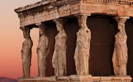 Φοβοῦ ὅσους δὲν ξέρουν νὰ σηκώνονται…
