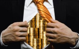 Ξεγυμνώνοντας τὴν ἀπληστία…